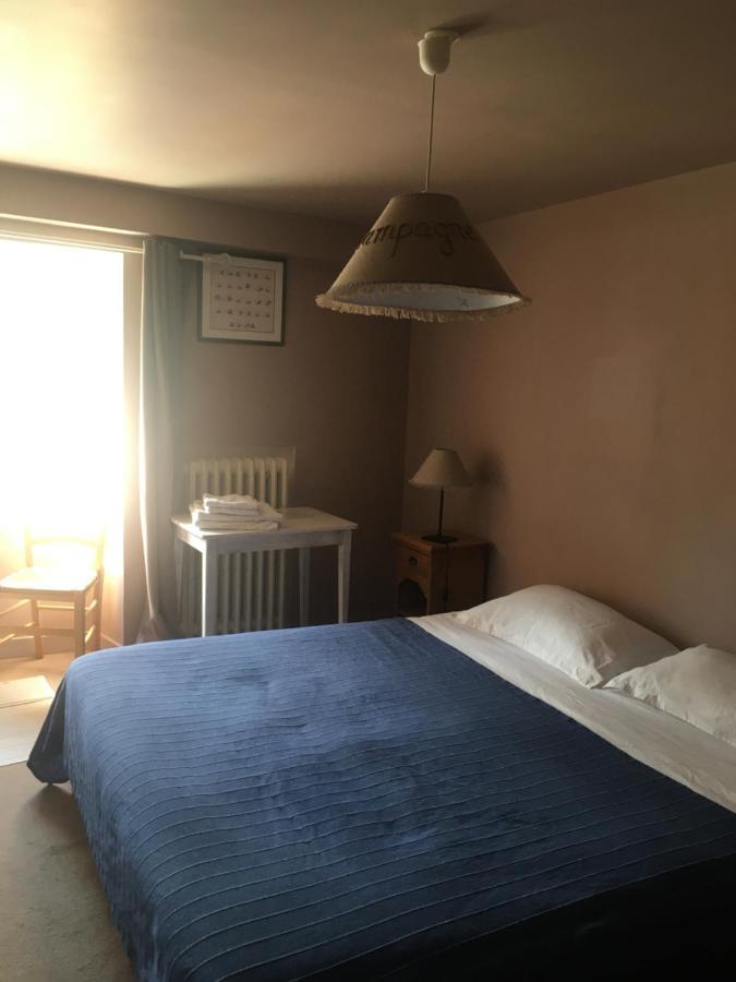 L'Atelier Du Pont De Mars Hotel Mars  Ngoại thất bức ảnh